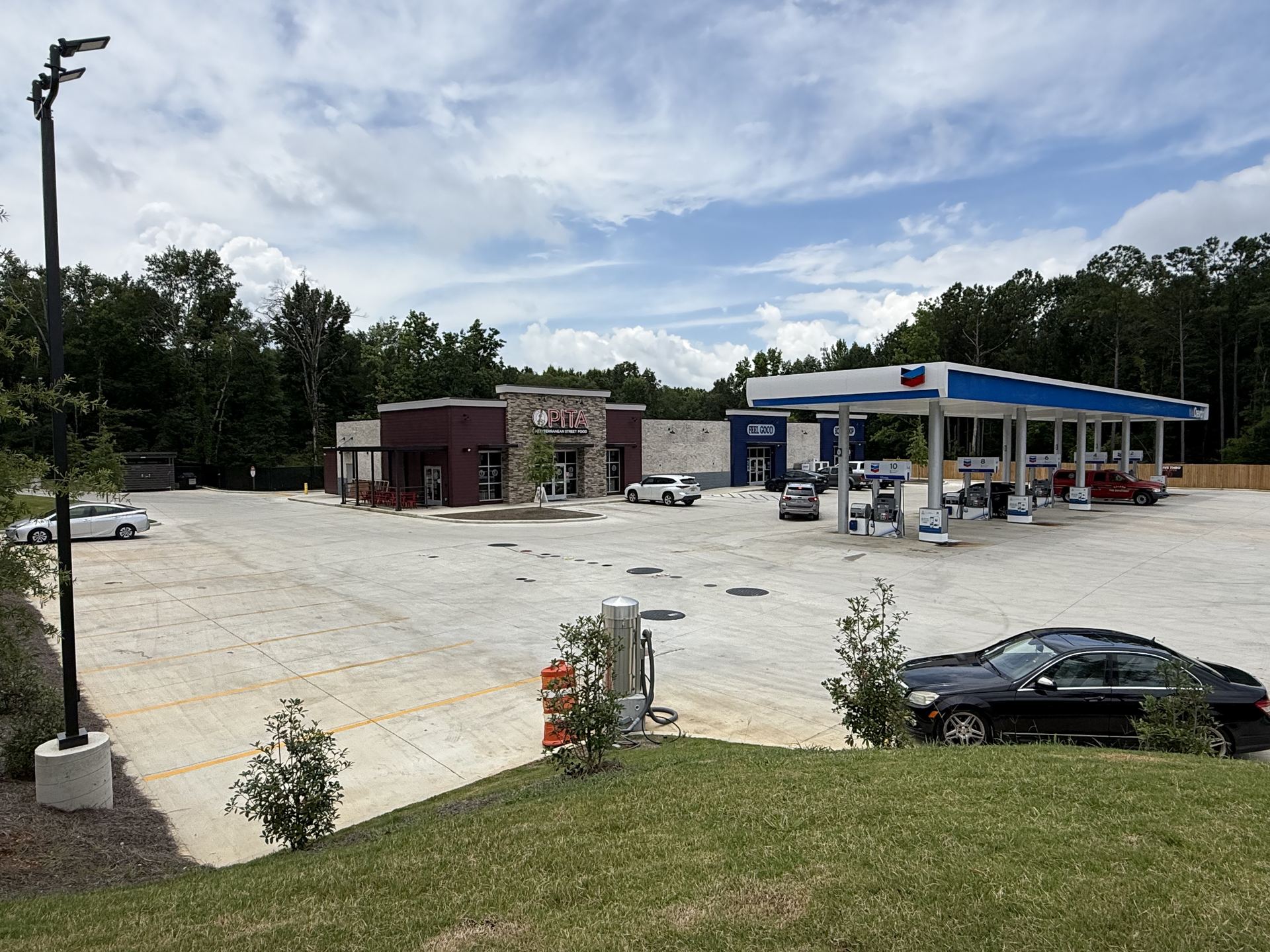 Completed Chevron convenience store and PITA restaurant in Calera, Alabama